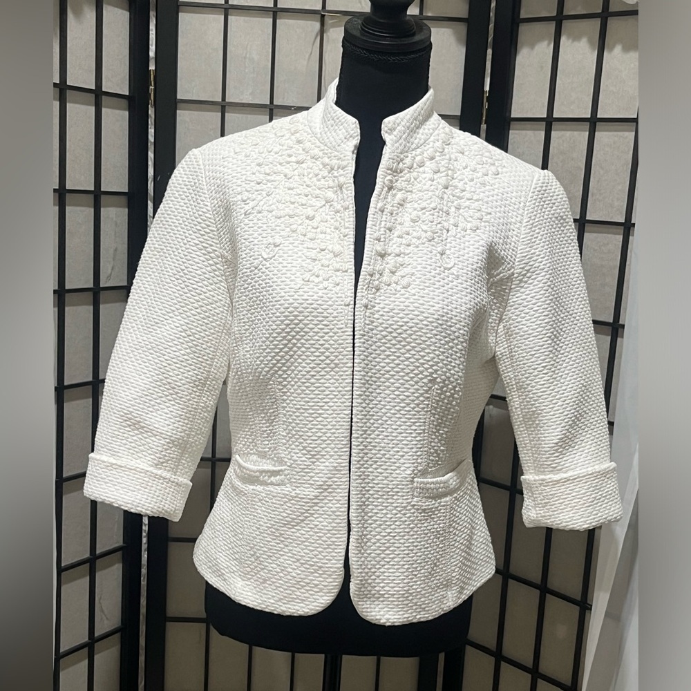 Coldwater Creek Textured White JACKET WITH EMBROIDERY WOMEN SIZE P6